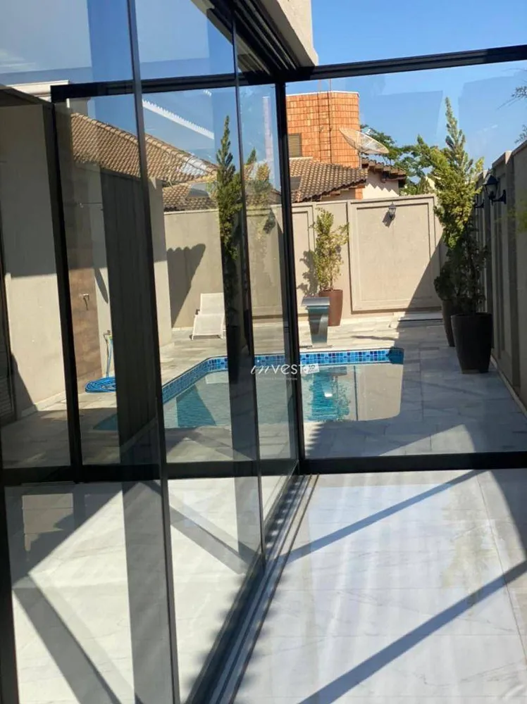 Casa, 4 quartos, 302 m² - Foto 32