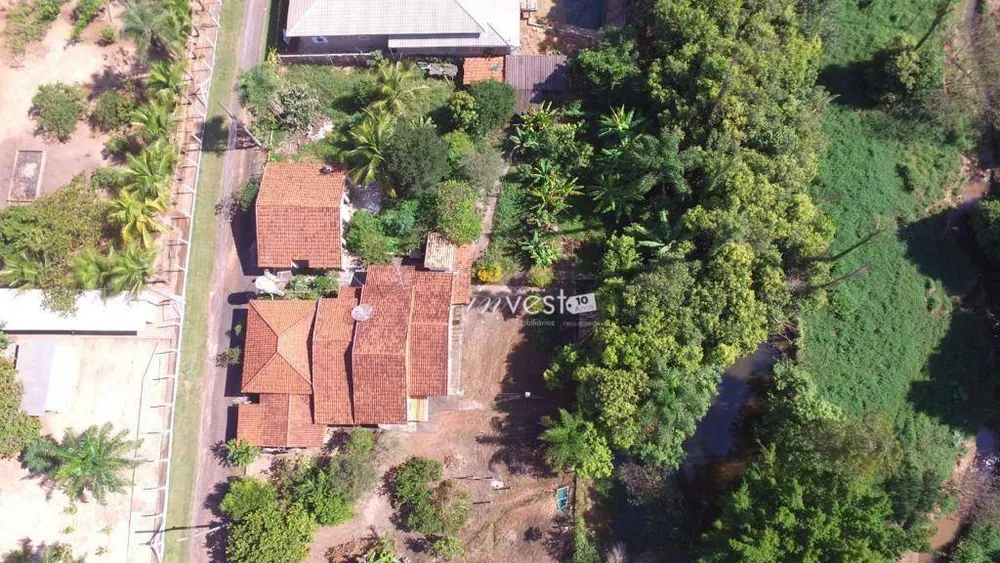 Chácara, 4 quartos, 3500 m² - Foto 1
