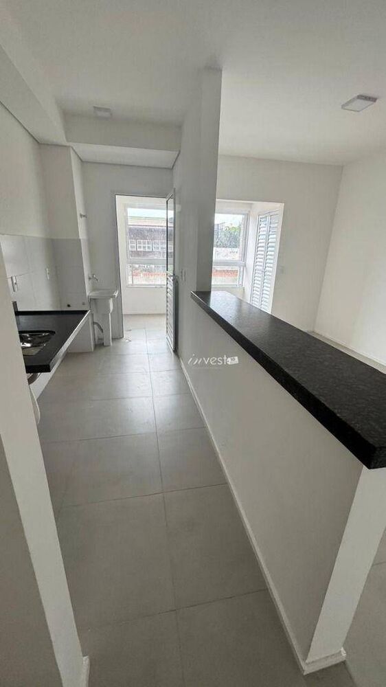 Apartamento à venda com 2 quartos, 70m² - Foto 3