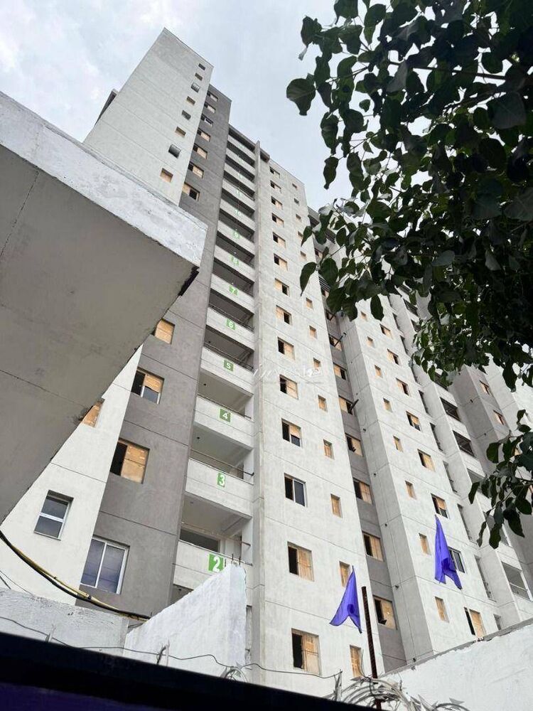 Apartamento à venda com 2 quartos, 70m² - Foto 1