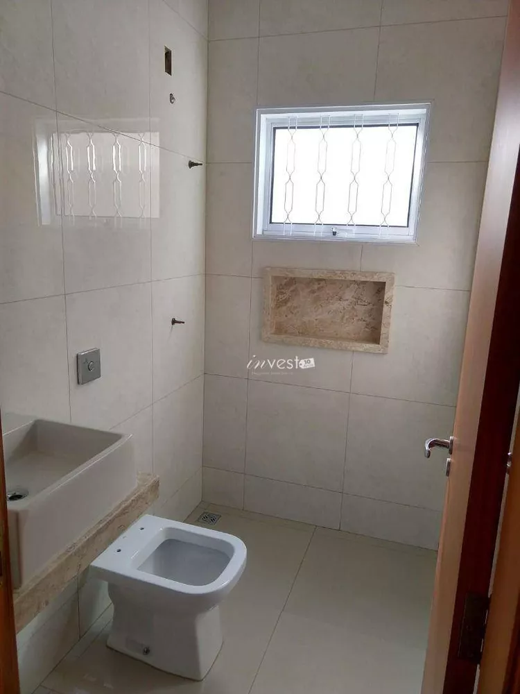 Casa à venda com 2 quartos, 61m² - Foto 14