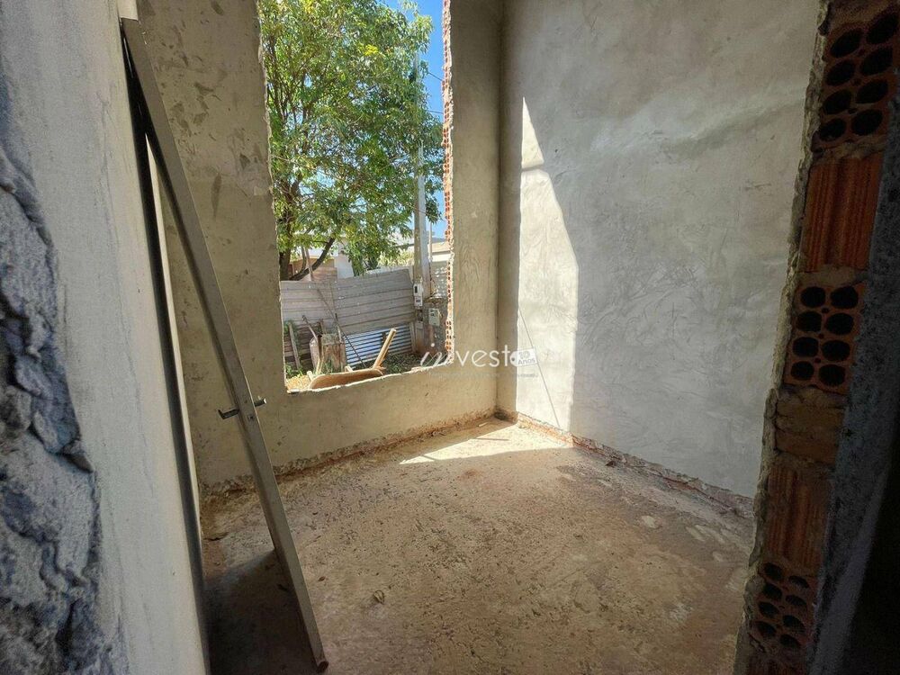 Casa, 3 quartos, 200 m² - Foto 1