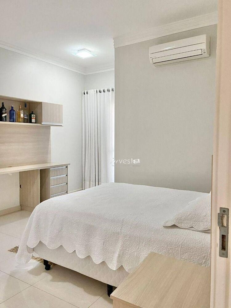Sobrado, 4 quartos, 310 m² - Foto 16