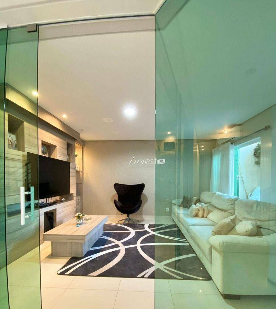 Sobrado, 4 quartos, 310 m² - Foto 2