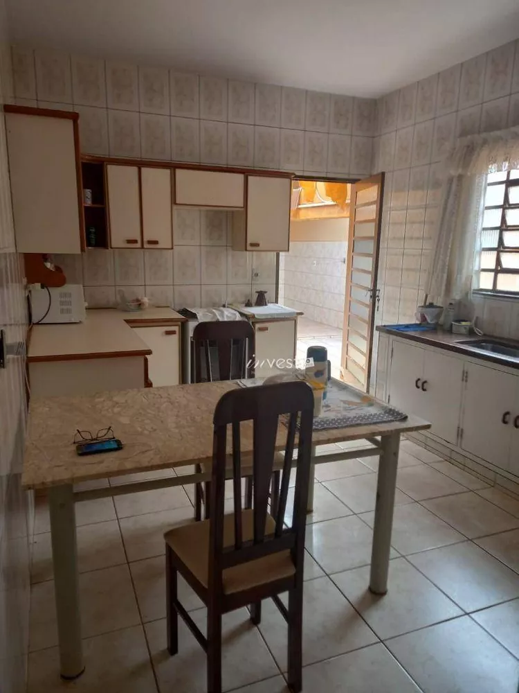 Casa à venda com 3 quartos, 165m² - Foto 12