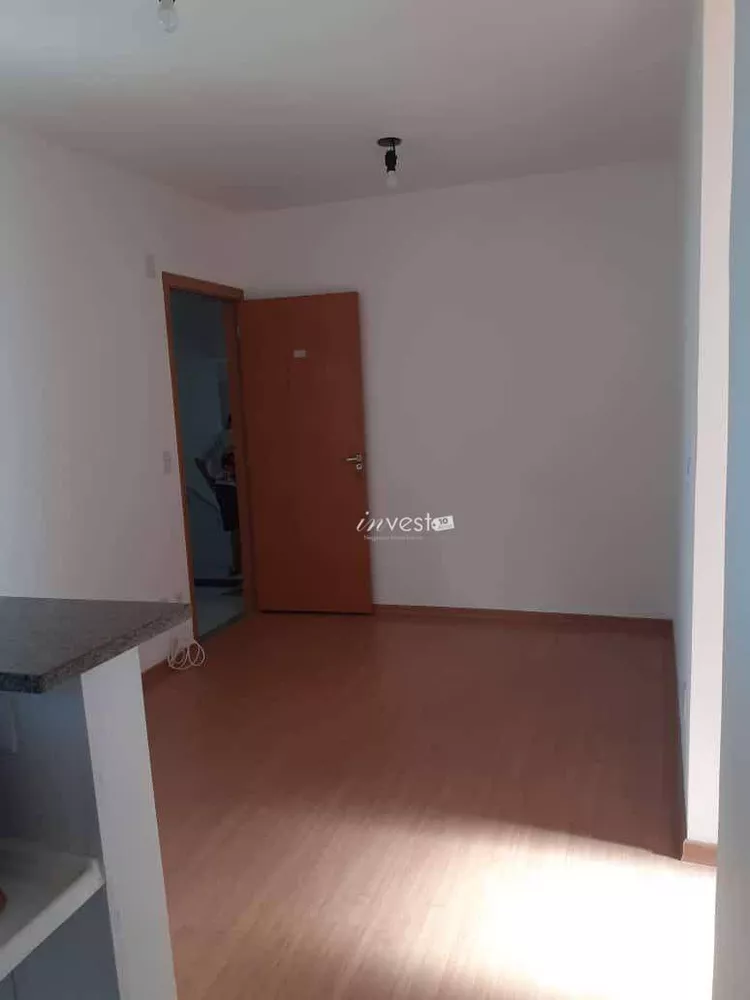 Apartamento à venda com 2 quartos, 39m² - Foto 2