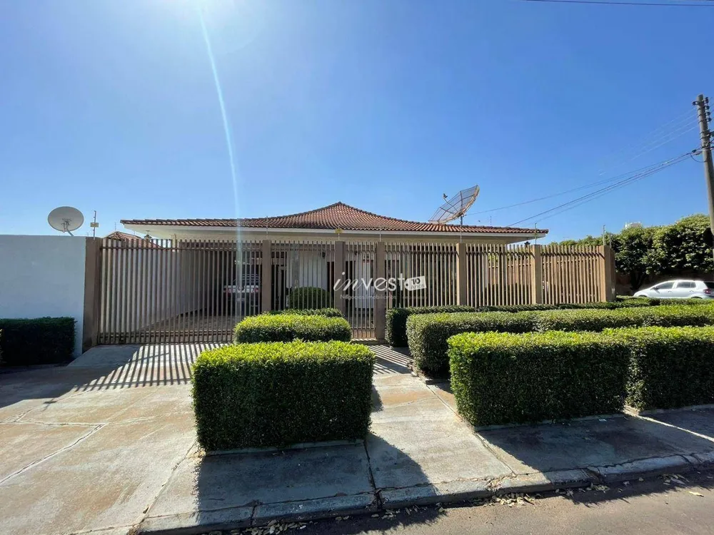 Casa, 2 quartos, 400 m² - Foto 1