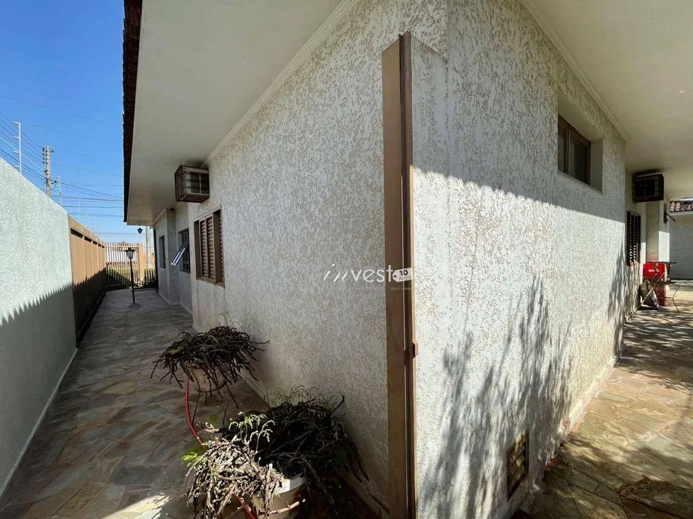 Casa, 2 quartos, 400 m² - Foto 2