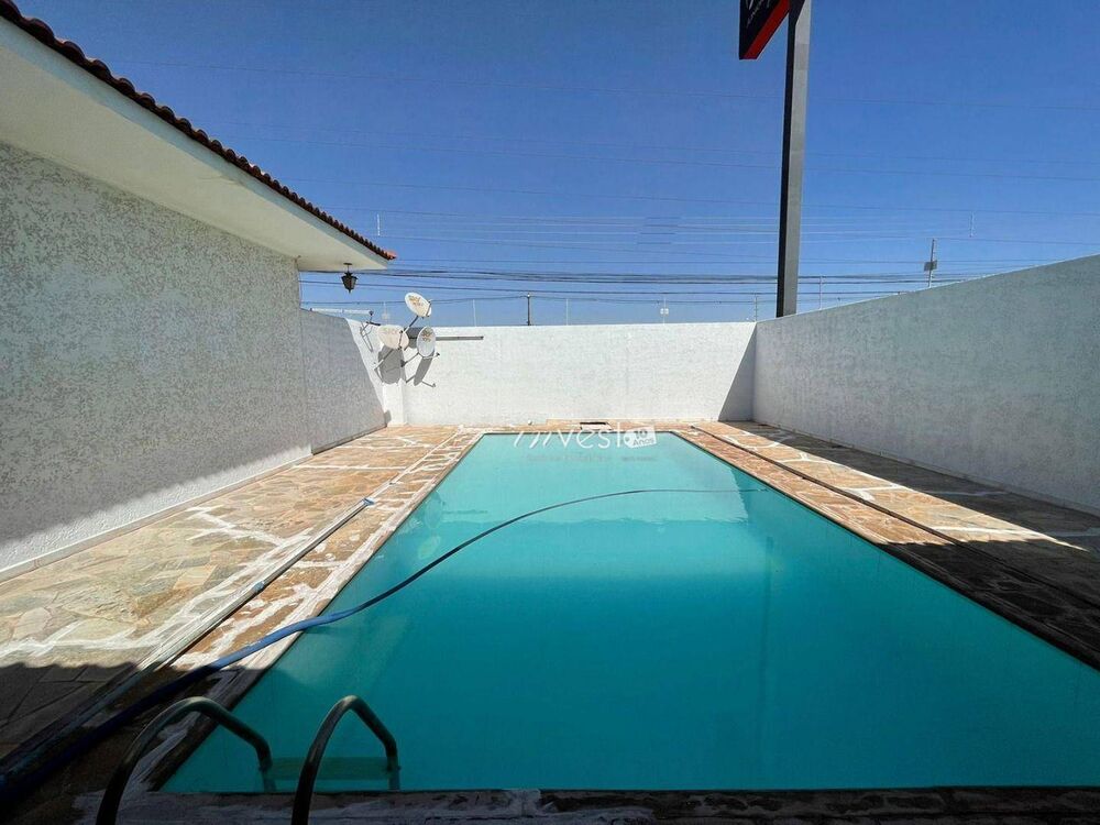 Casa, 2 quartos, 400 m² - Foto 1