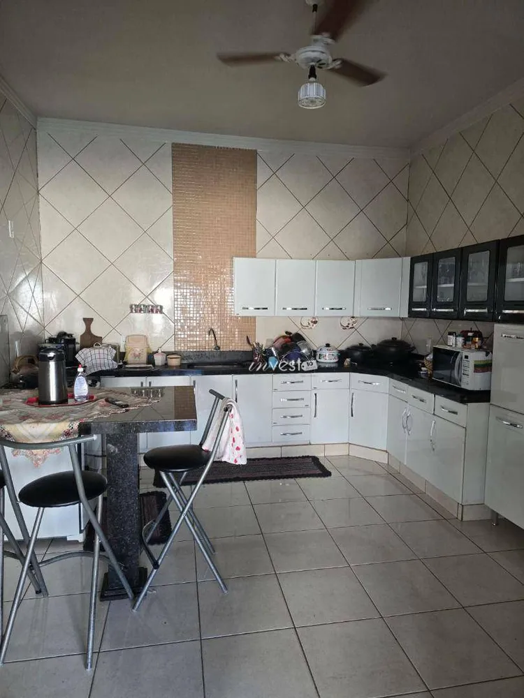 Casa, 3 quartos, 192 m² - Foto 15
