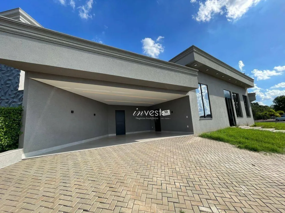 Casa, 3 quartos, 226 m² - Foto 2