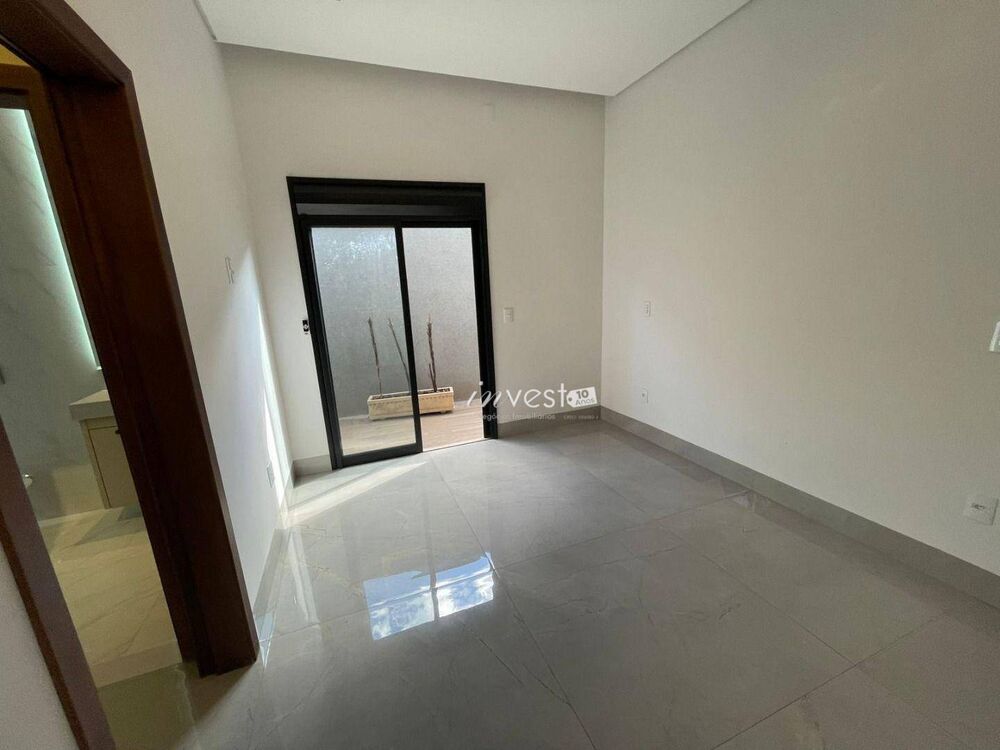 Casa, 3 quartos, 226 m² - Foto 3