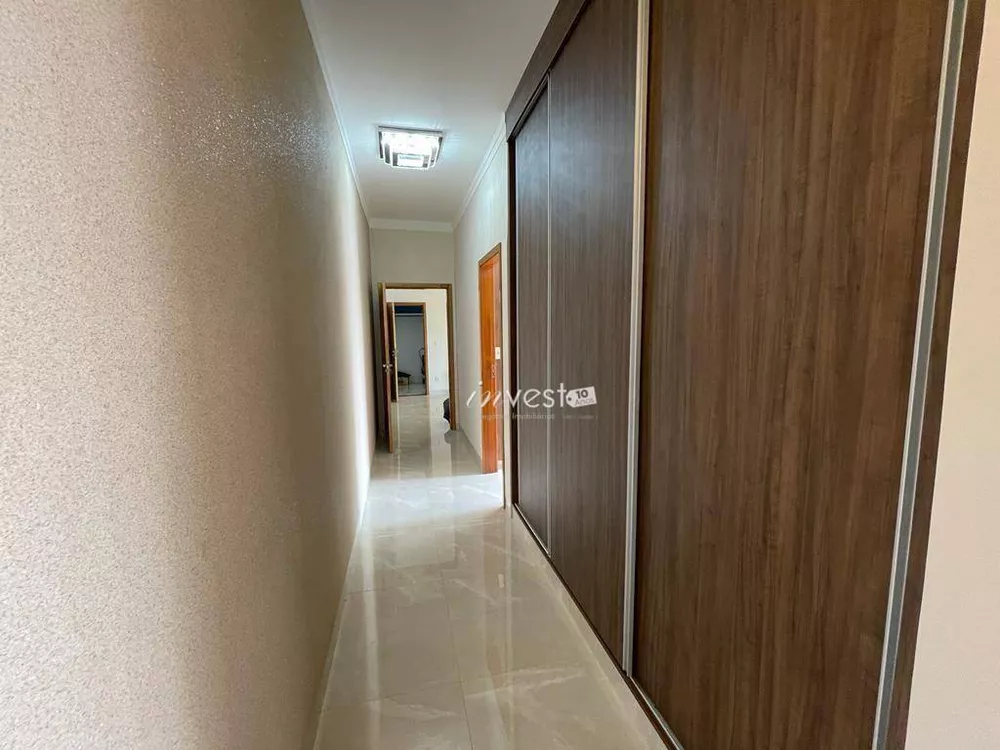 Casa à venda com 3 quartos, 215m² - Foto 10