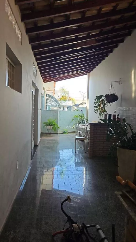 Casa à venda e aluguel com 3 quartos, 319m² - Foto 5