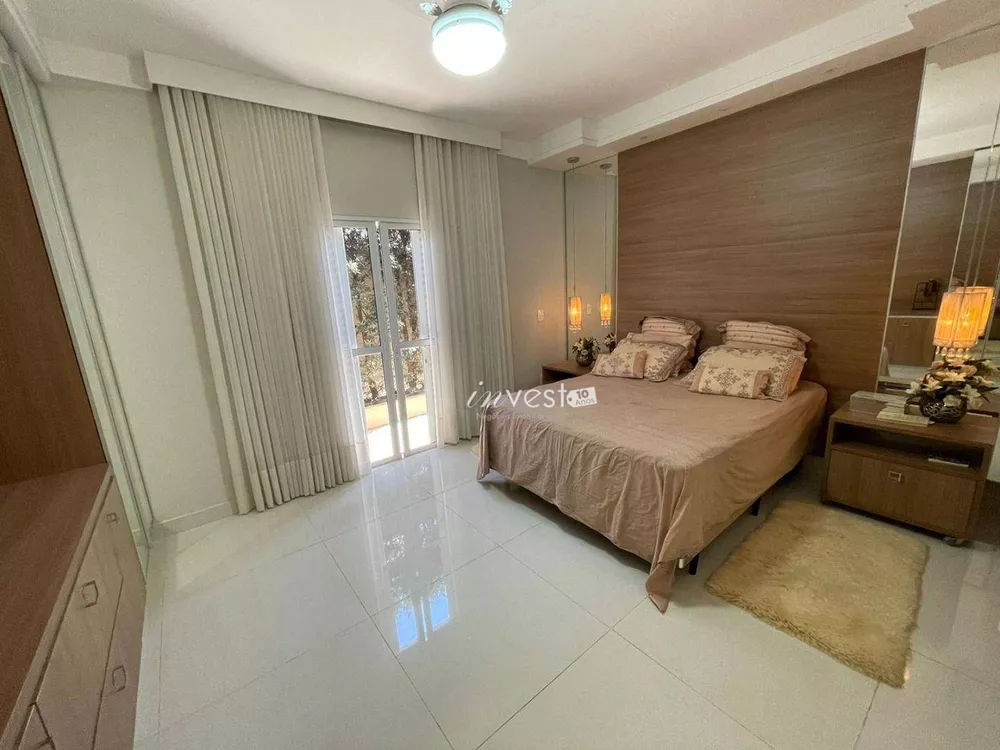 Casa à venda com 3 quartos, 280m² - Foto 14