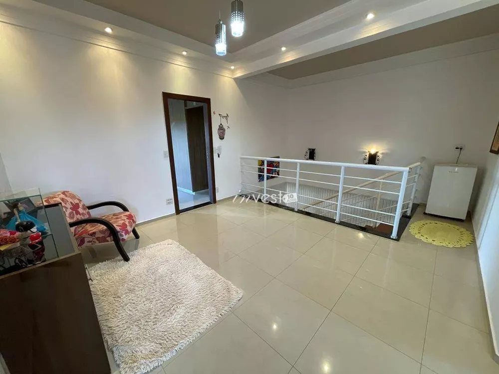 Casa à venda com 4 quartos, 290m² - Foto 4