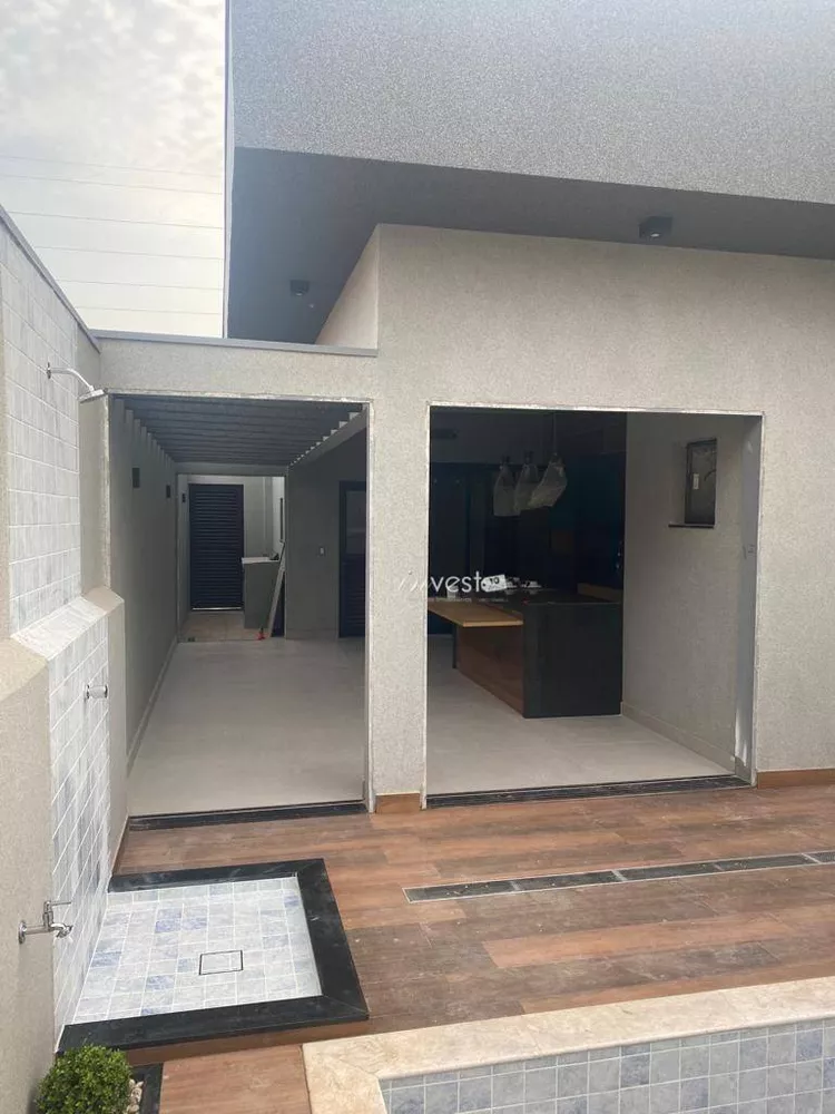 Casa de Condomínio à venda com 3 quartos, 167m² - Foto 2