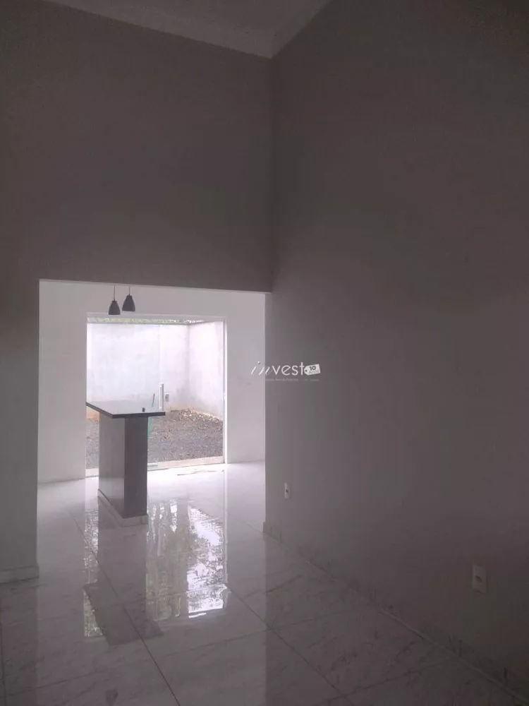 Casa à venda com 3 quartos, 105m² - Foto 13