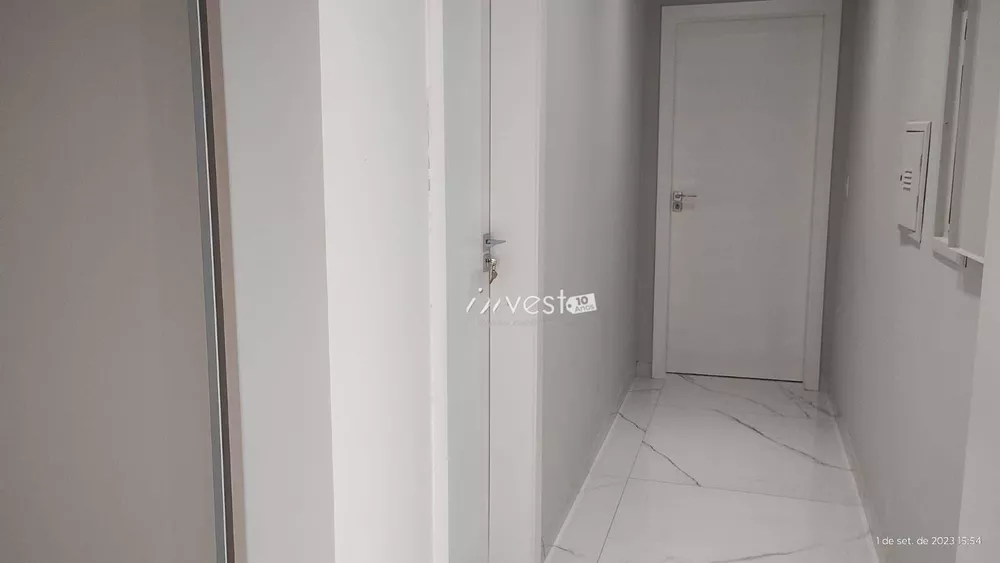 Casa à venda com 3 quartos, 300m² - Foto 18