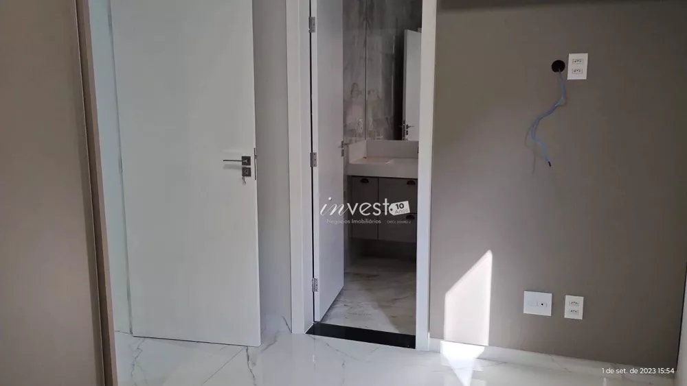 Casa à venda com 3 quartos, 300m² - Foto 15