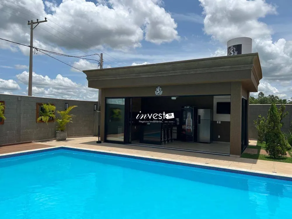 Chácara, 4 quartos, 1502 m² - Foto 1