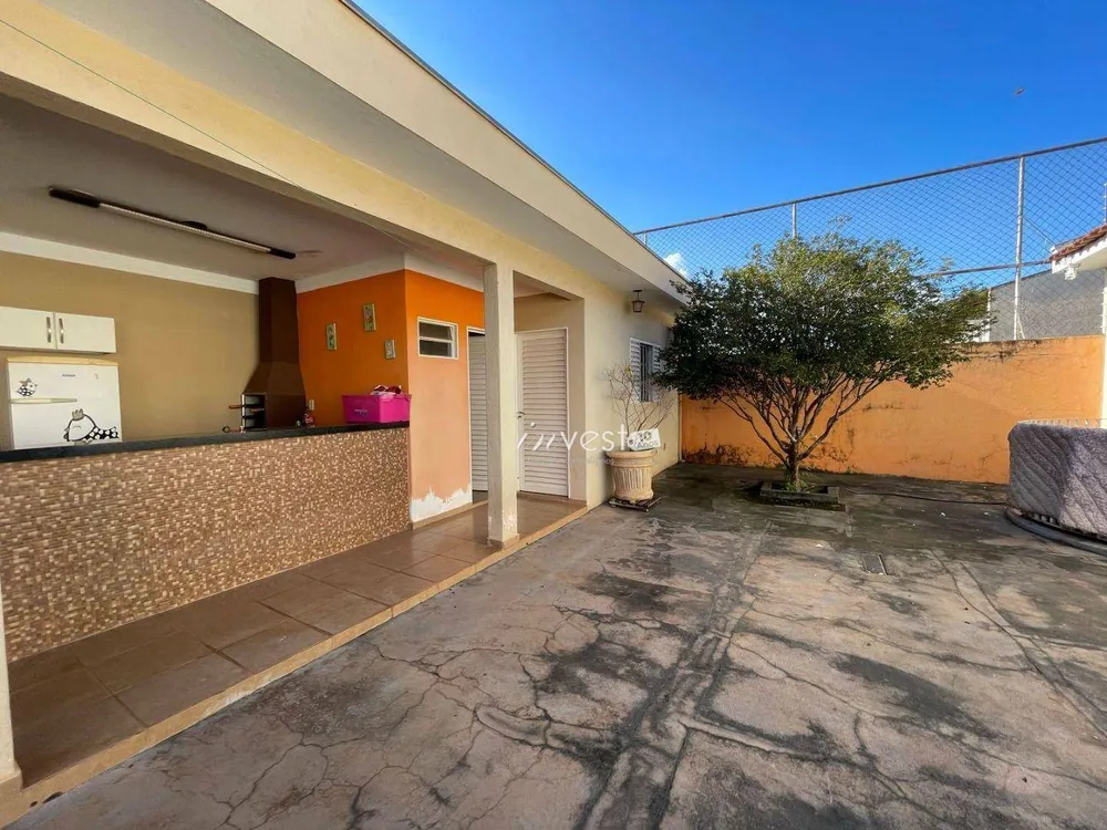 Casa, 4 quartos, 225 m² - Foto 9