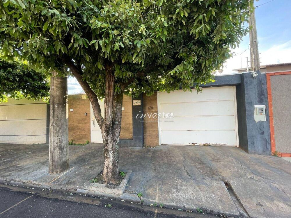 Casa, 4 quartos, 225 m² - Foto 2
