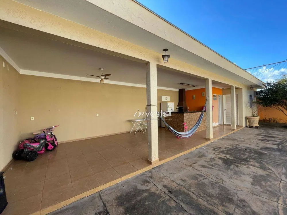 Casa, 4 quartos, 225 m² - Foto 15