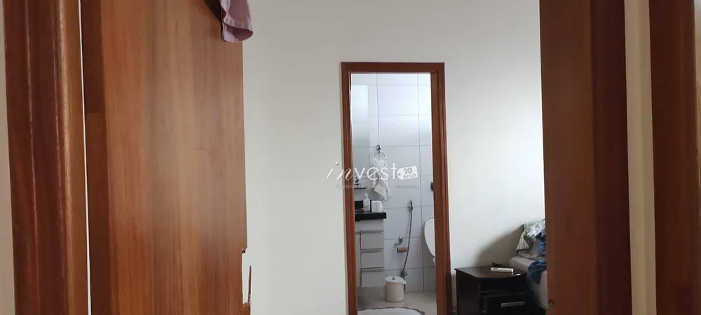 Casa, 3 quartos, 242 m² - Foto 3