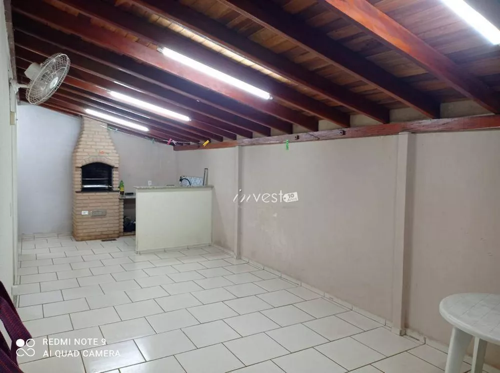 Casa à venda com 3 quartos, 105m² - Foto 14