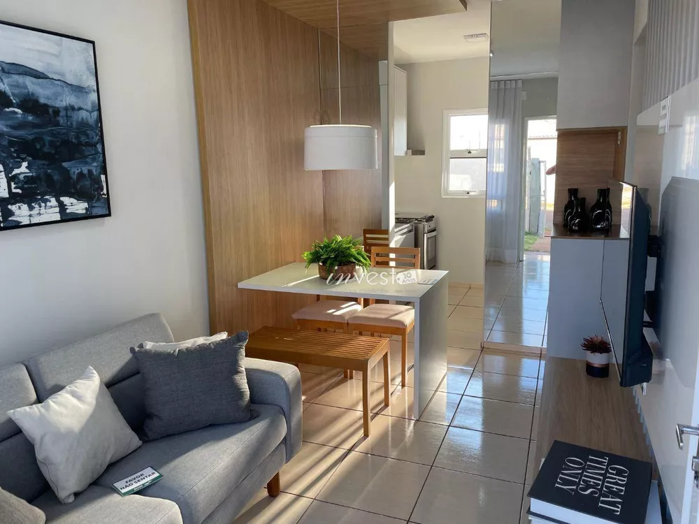 Casa à venda com 2 quartos, 43m² - Foto 3