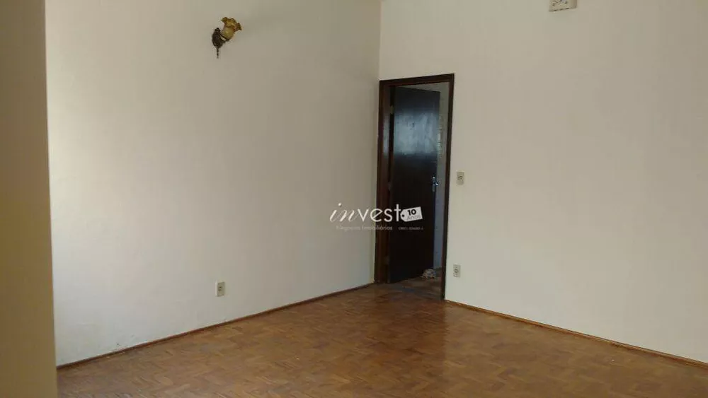 Casa à venda com 3 quartos, 320m² - Foto 16