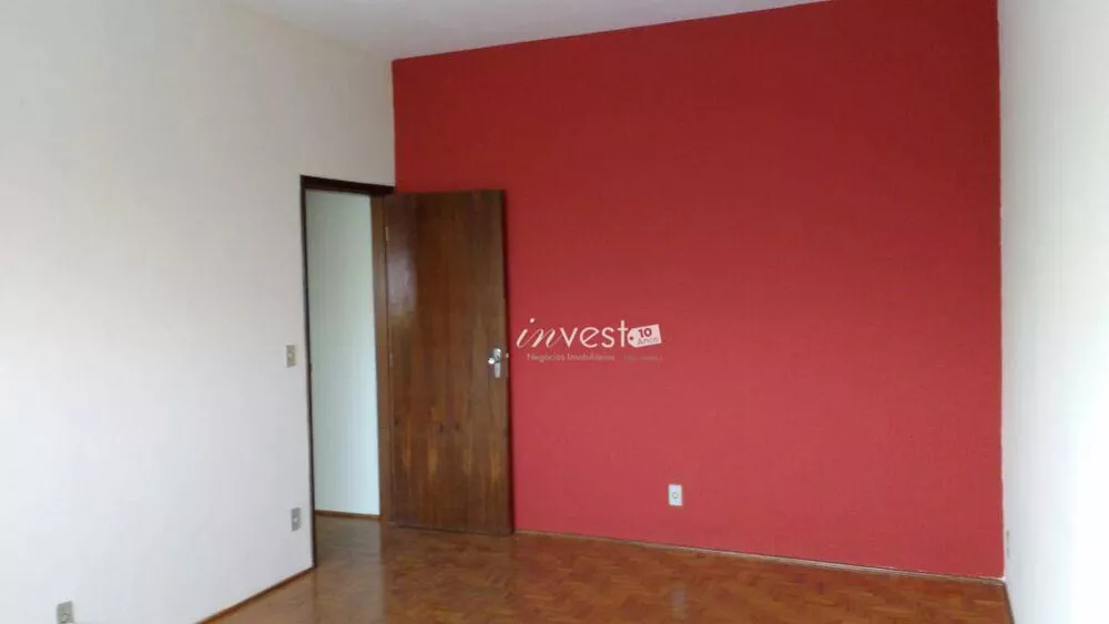 Casa à venda com 3 quartos, 320m² - Foto 12