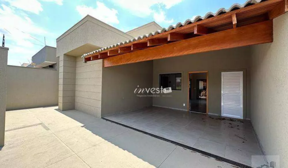 Casa à venda com 2 quartos, 118m² - Foto 1