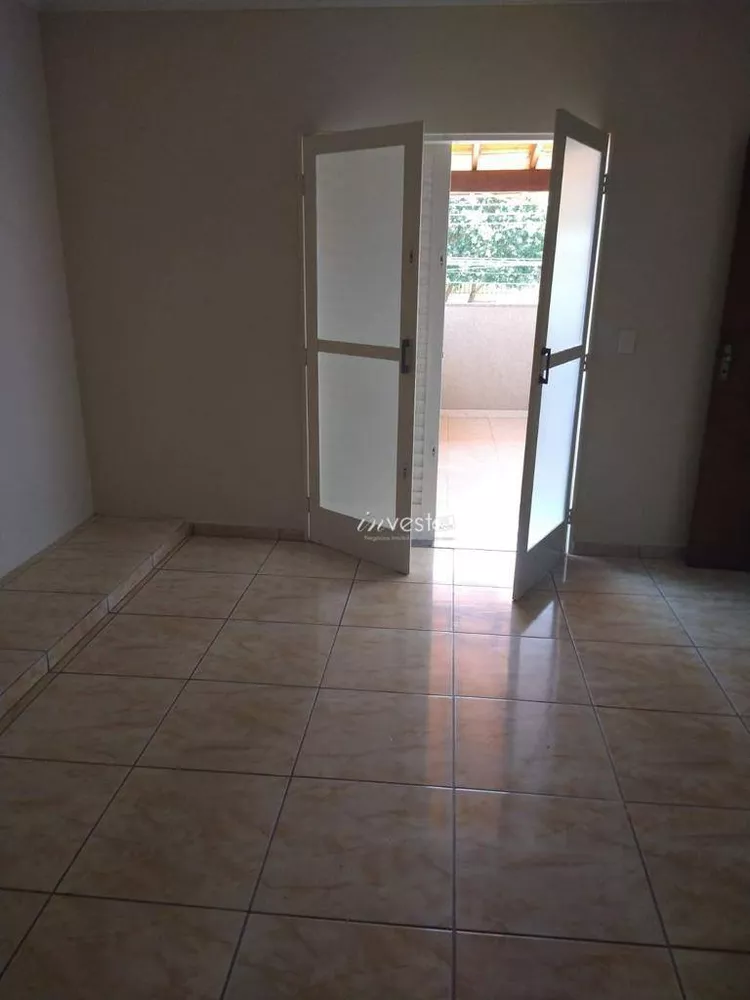 Casa à venda com 4 quartos, 246m² - Foto 8