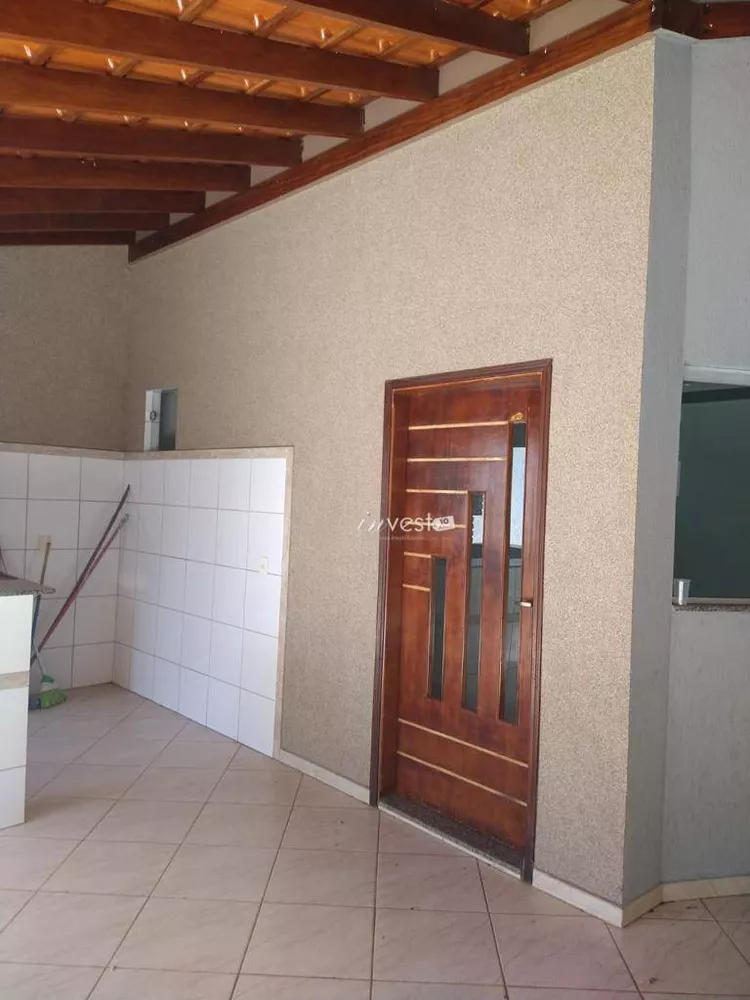 Casa à venda com 4 quartos, 246m² - Foto 5