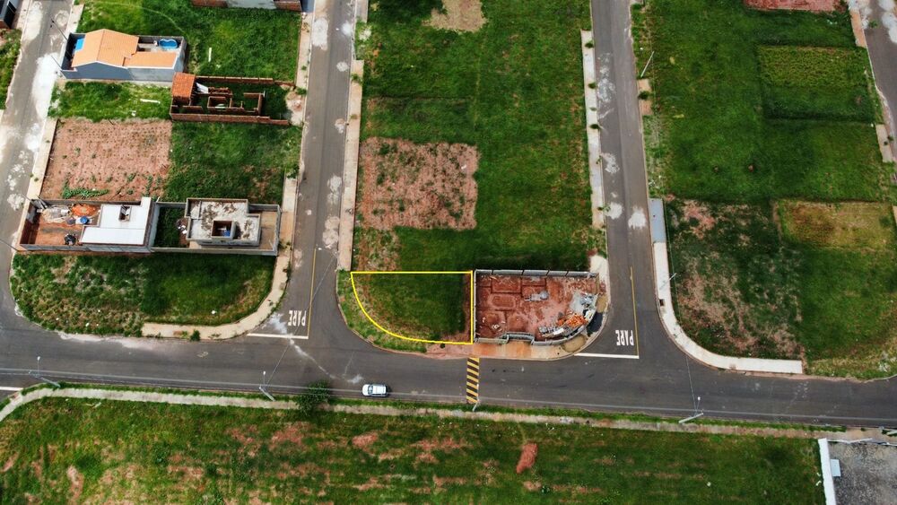 Terreno à venda, 204M2 - Foto 1