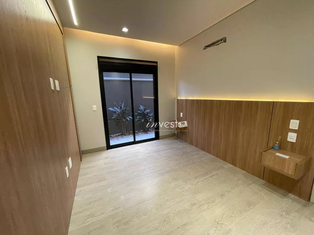 Casa à venda com 3 quartos, 220m² - Foto 5