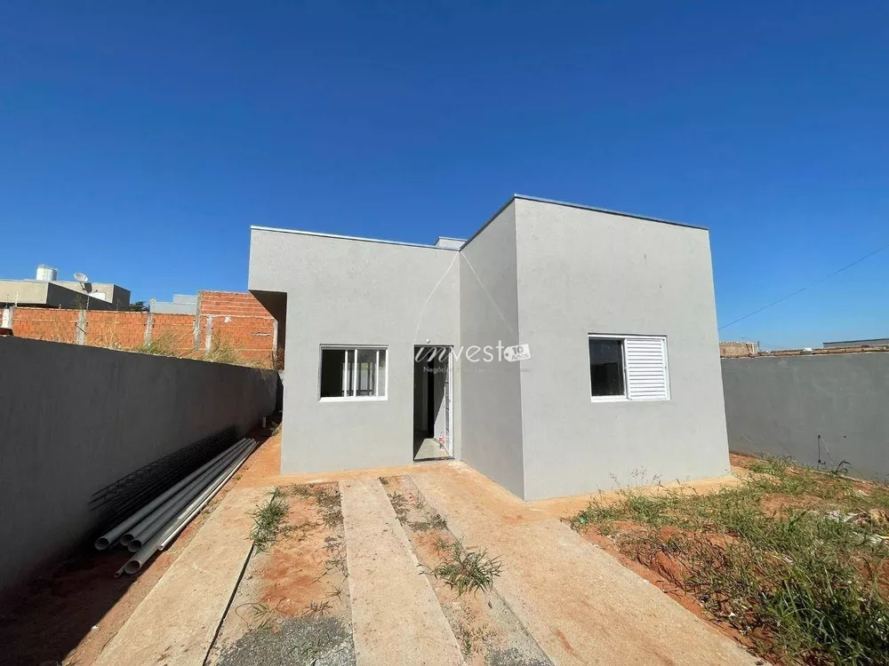 Casa à venda com 2 quartos, 51m² - Foto 3