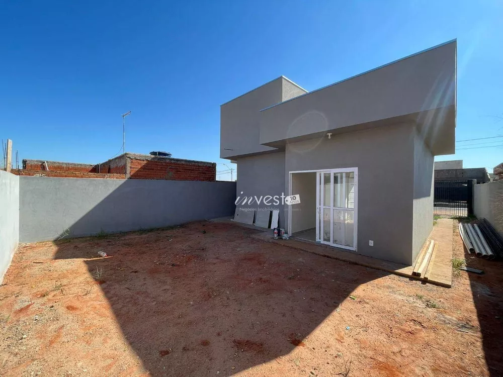 Casa à venda com 2 quartos, 51m² - Foto 9