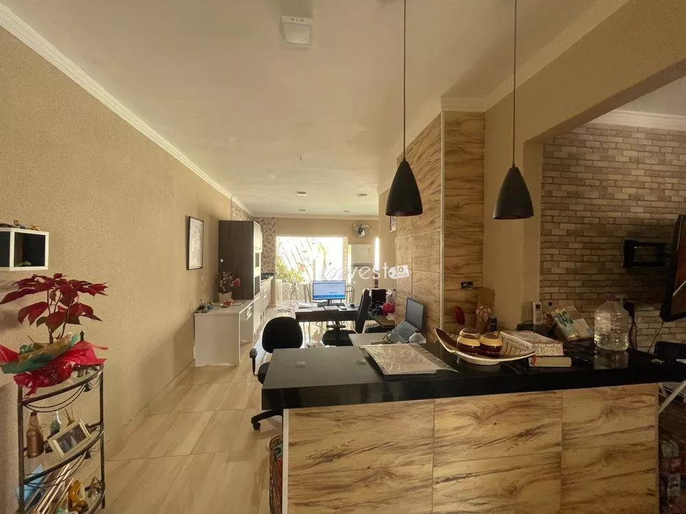 Casa à venda com 2 quartos, 190m² - Foto 6