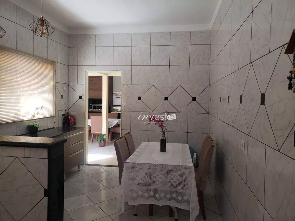 Casa à venda com 3 quartos, 180m² - Foto 12