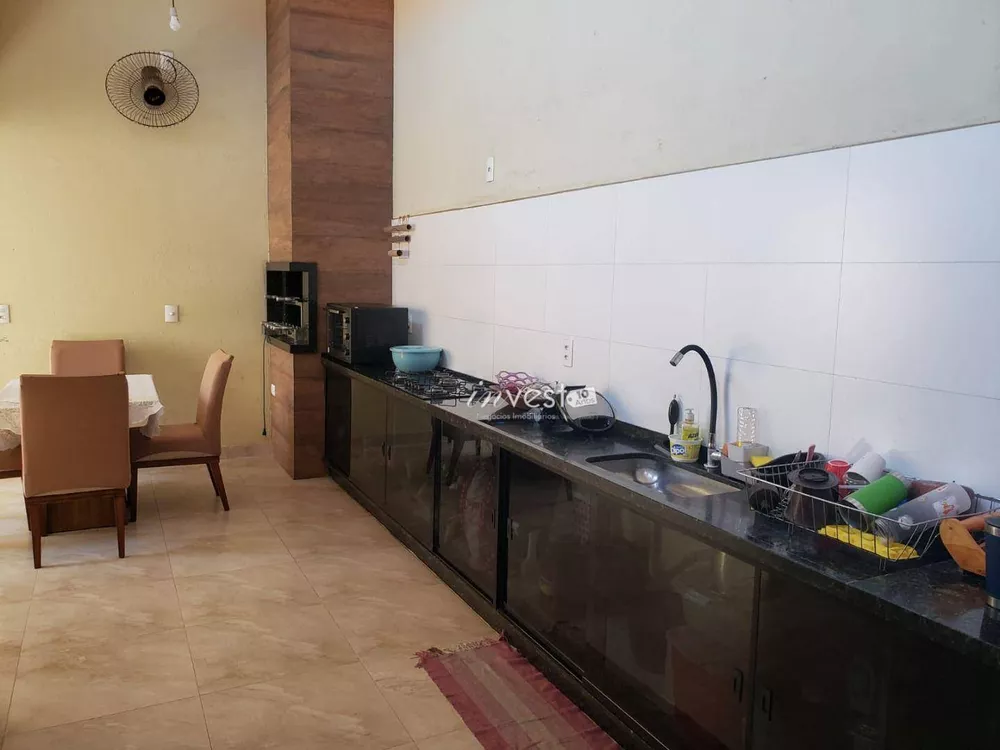 Casa à venda com 3 quartos, 180m² - Foto 6