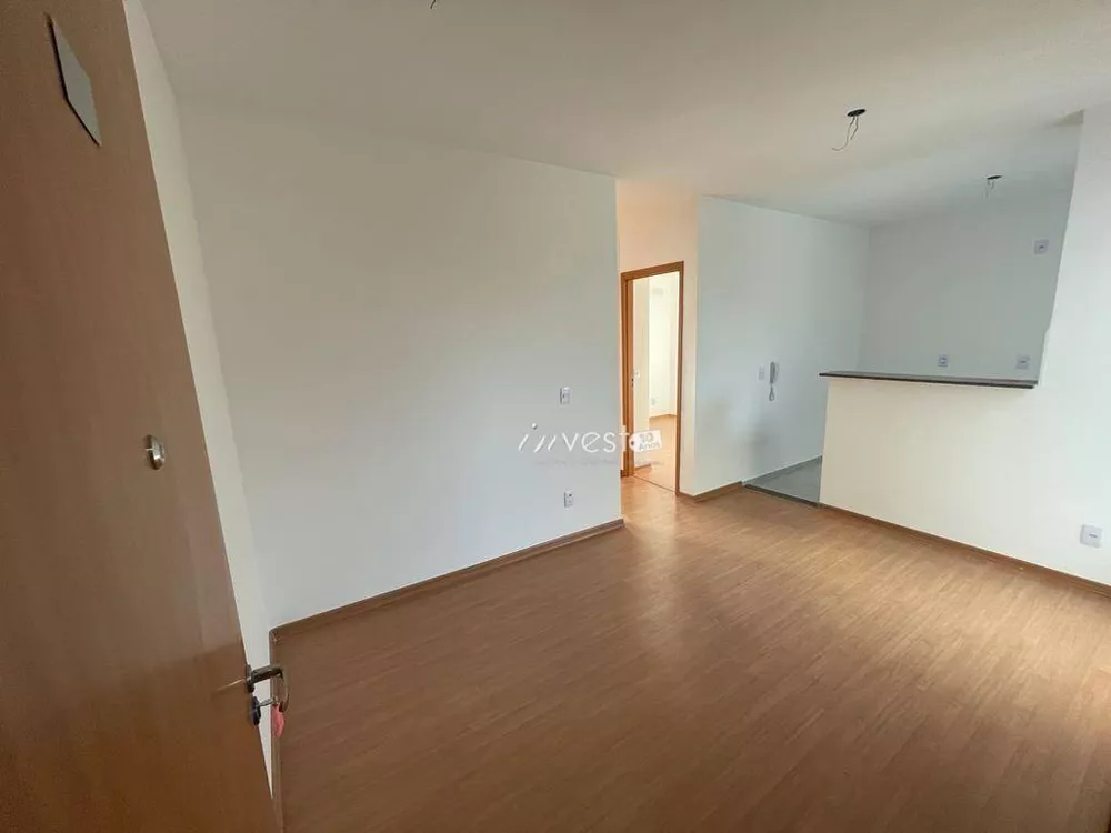 Apartamento à venda com 2 quartos, 42m² - Foto 4