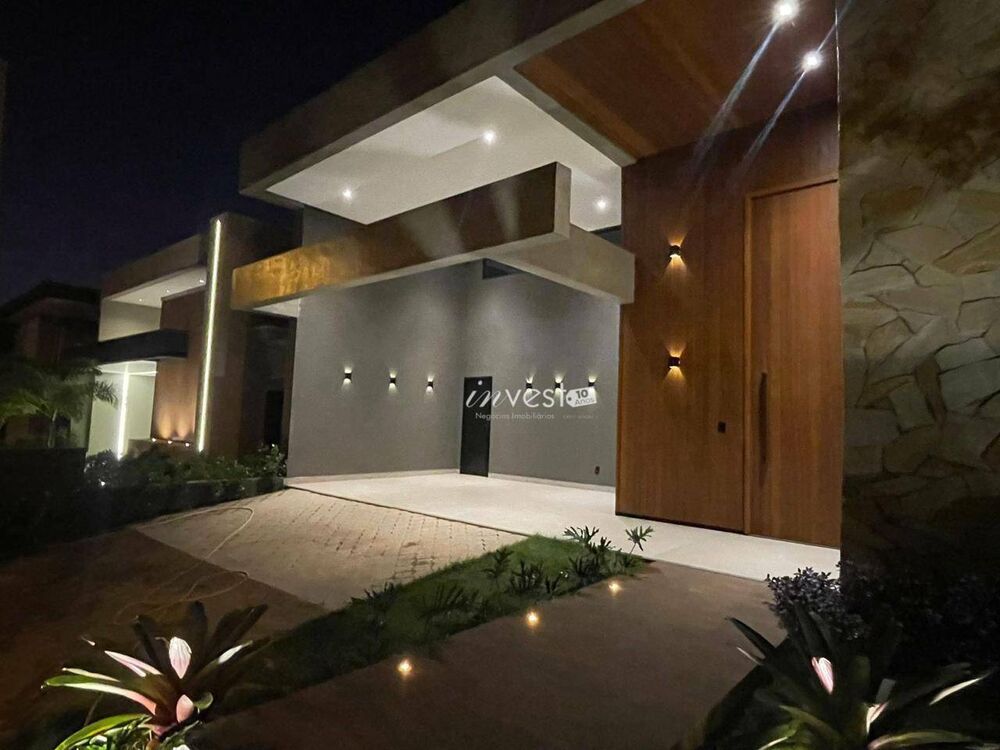 Casa, 3 quartos, 216 m² - Foto 2
