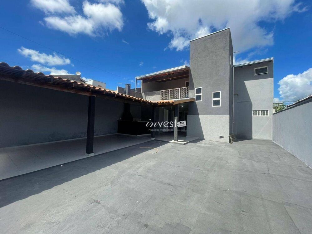 Sobrado, 4 quartos, 185 m² - Foto 1
