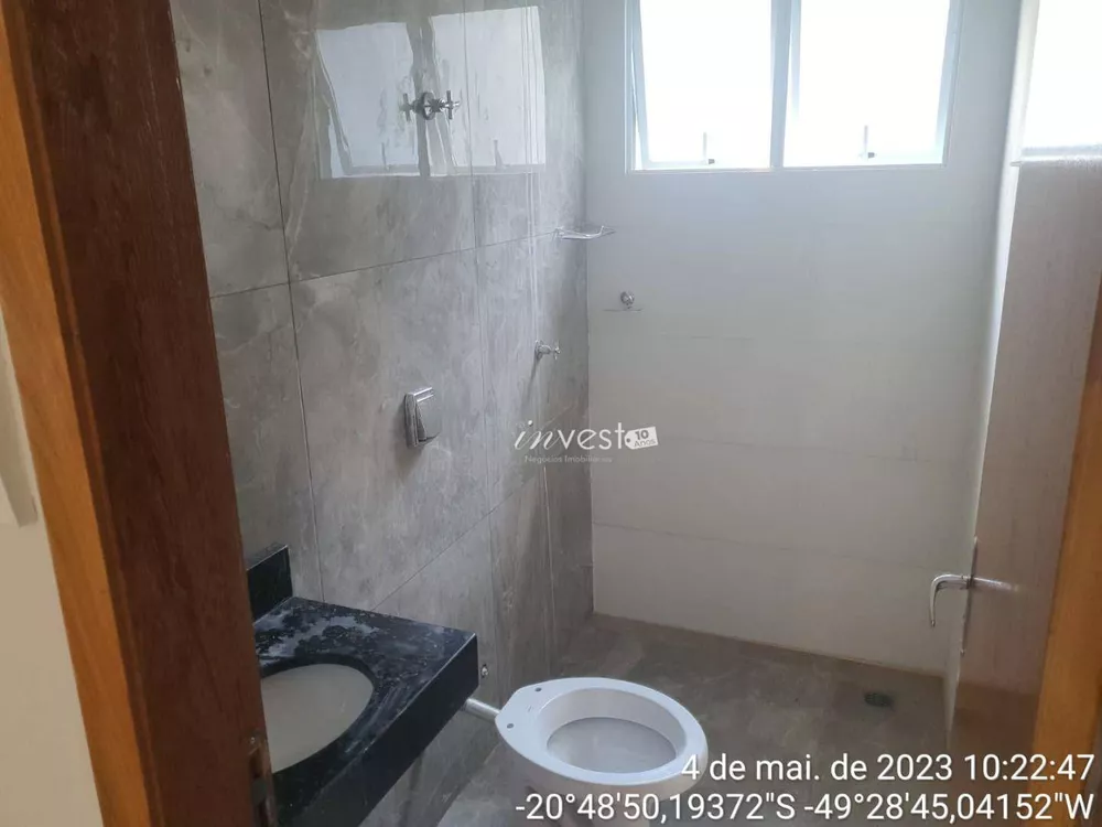 Casa à venda com 2 quartos, 55m² - Foto 15