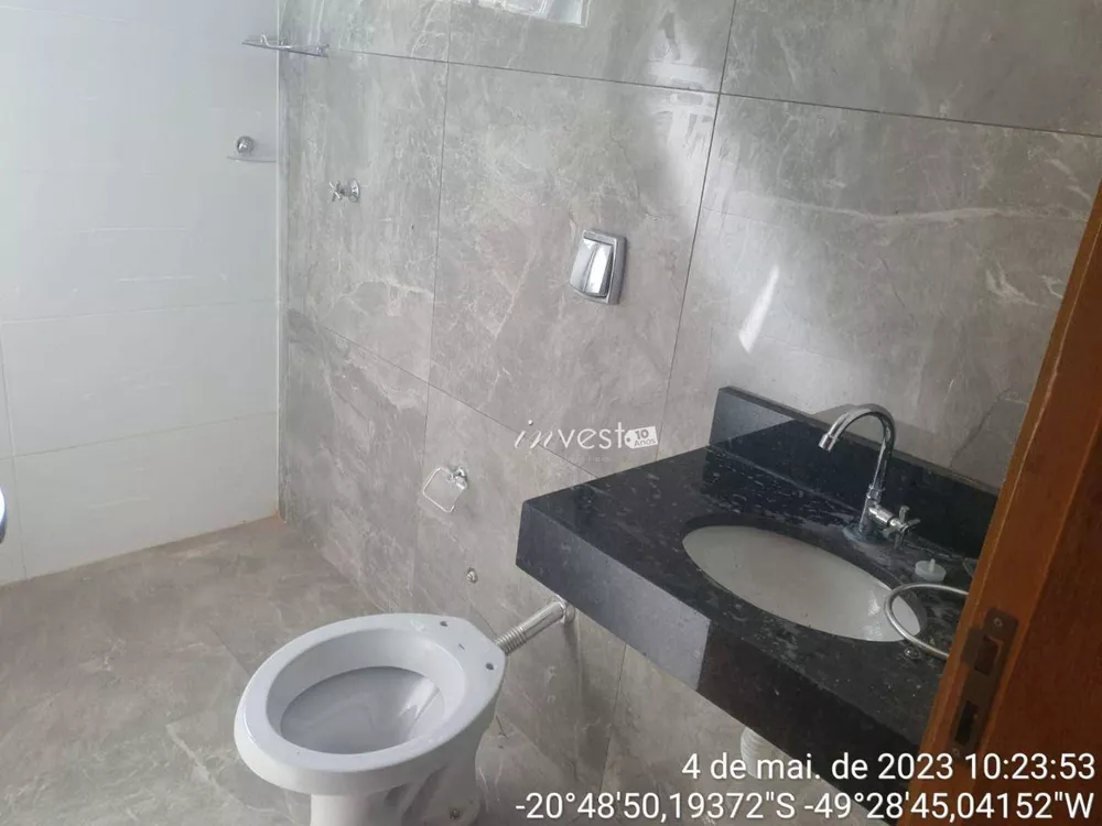 Casa à venda com 2 quartos, 55m² - Foto 8