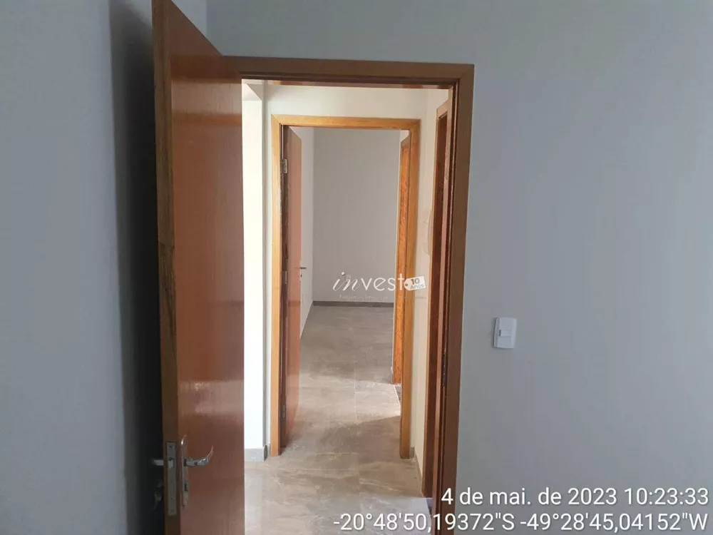 Casa à venda com 2 quartos, 55m² - Foto 9