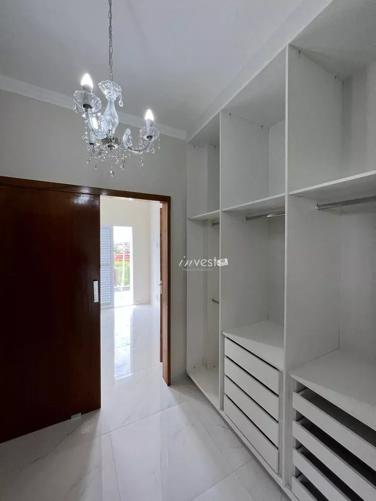 Casa à venda com 2 quartos, 150m² - Foto 12